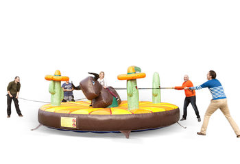 Inflatable trekrodeo in thema western voor kinderen en volwassenen kopen. Bestel springkussens online bij JB Inflatables Nederland 