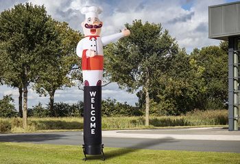 Koop de opblaasbare skydancer zwaaiende kok van 4m hoog nu online bij JB Inflatables Nederland. Bestel de standaard inflatables skytubes voor elk evenement direct vanuit onze voorraad