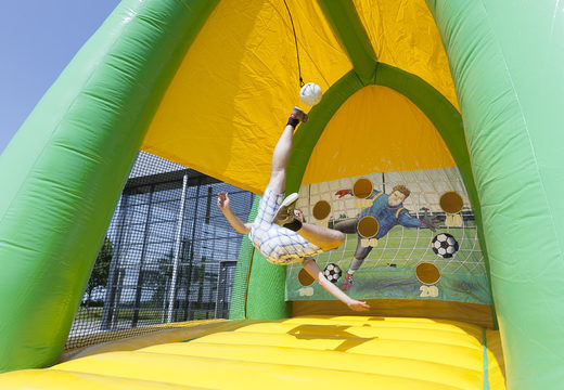 Inflatable soccer kick arena attraction suitable for young and old, large and small. Order inflatable soccer kick arena attraction now online at JB Inflatables America