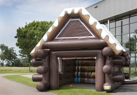 Order inflatable Aprés Ski Hut with a standard size of 7 by 5 by 4 meters for both young and old. Buy inflatable winter attractions online now at JB Inflatables America