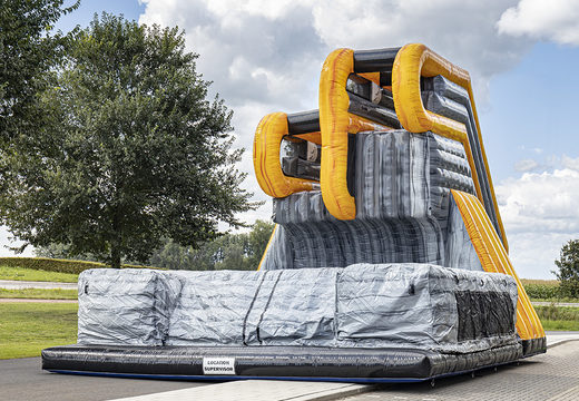 Buy inflatable Base Jump Pro of 4 and 6 meters high for both young and old. Order inflatable attraction now online at JB Inflatables America