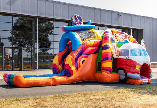 Inflatable mutliplay super bouncy castle covered with slide in hippie theme for sale