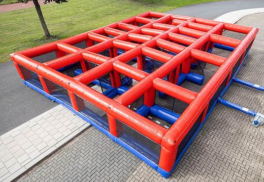 Large movable maze in red and blue